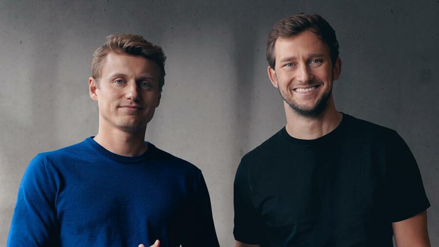 La startup berlinese Charles raccoglie 1 milione di euro per aiutare le aziende a vendere via WhatsApp